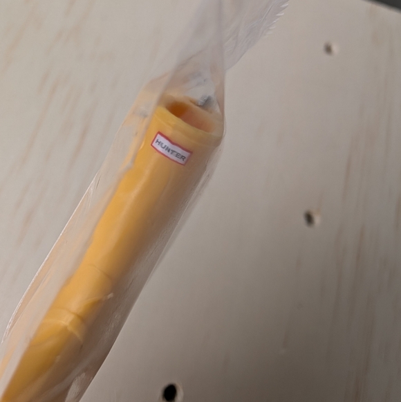 Yellow Hunters Rain Boot Keychain Bag Charm (New In Packaging) - Picture 5 of 9